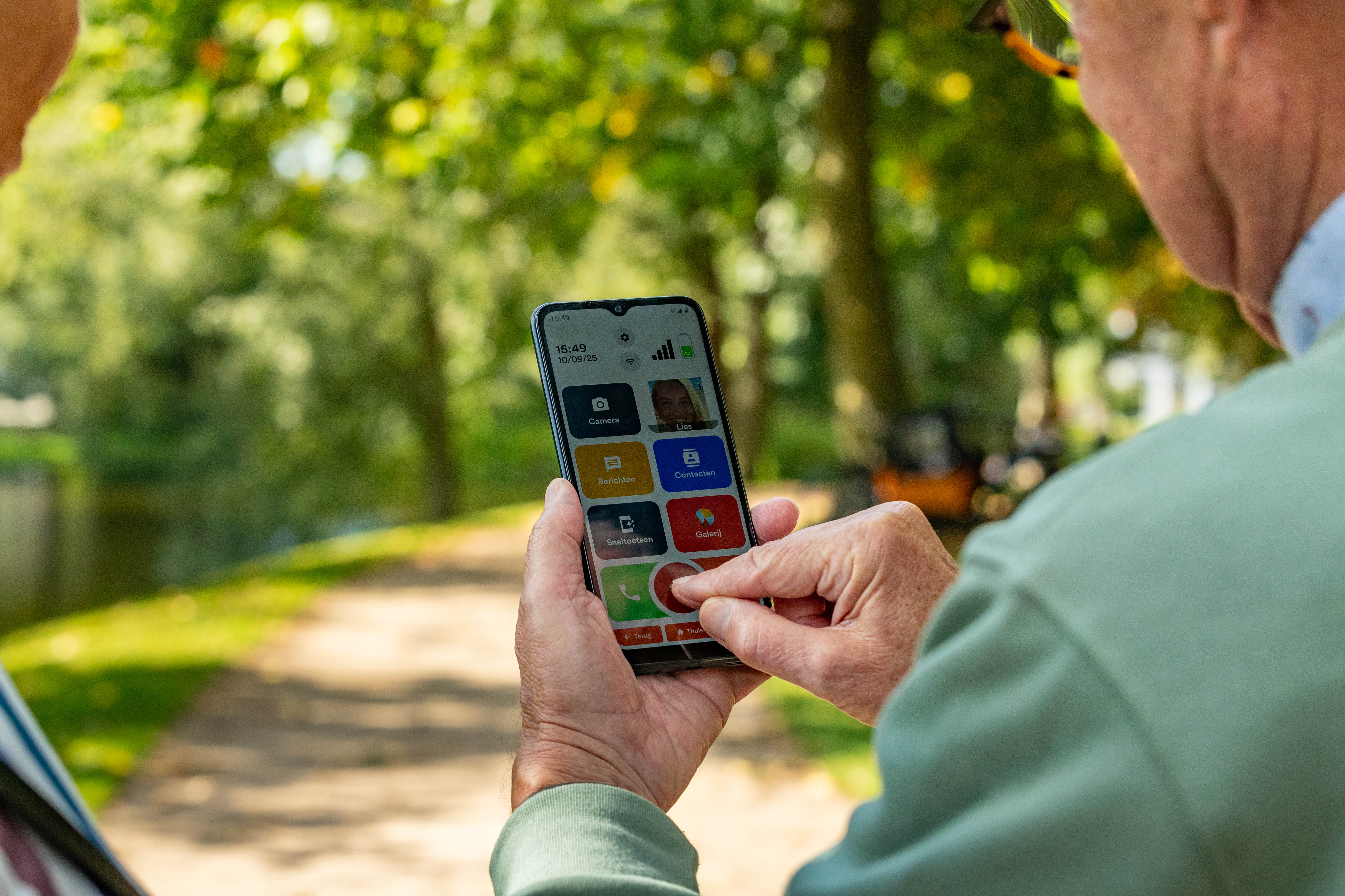 How parasites and fungi colonize a leaky gut